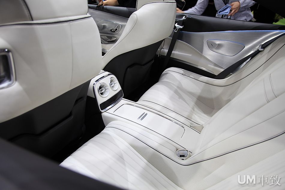 全新梅赛德斯-奔驰s级coupe概念车