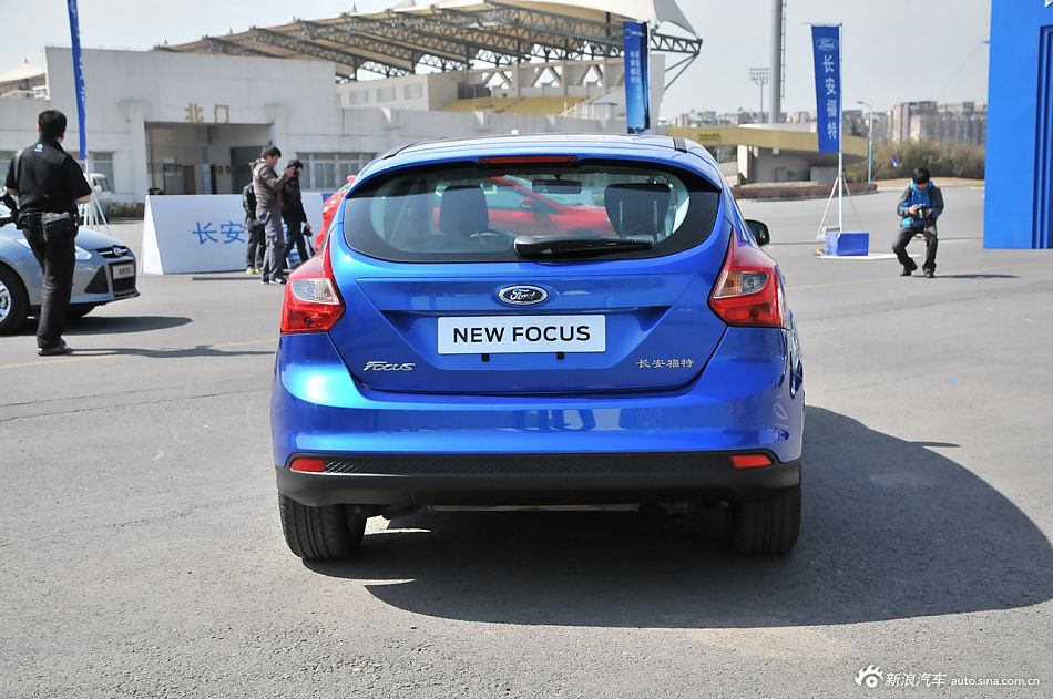 2012款福特新福克斯_福克斯图片14939339_汽