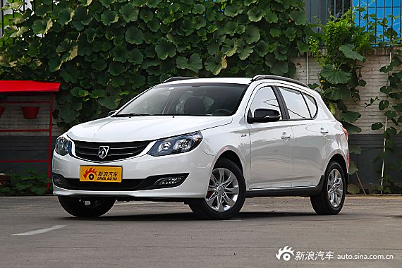 宝骏610最高优惠0.41万元 新浪购车报名中