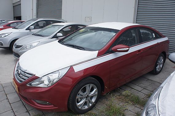 索纳塔八时尚炫酷版直降3.7万元 有现车