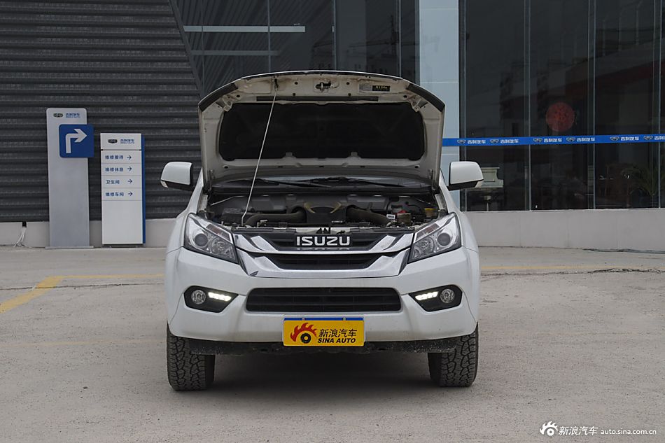 2015款五十铃mu-X 3.0T自动尊享型7座