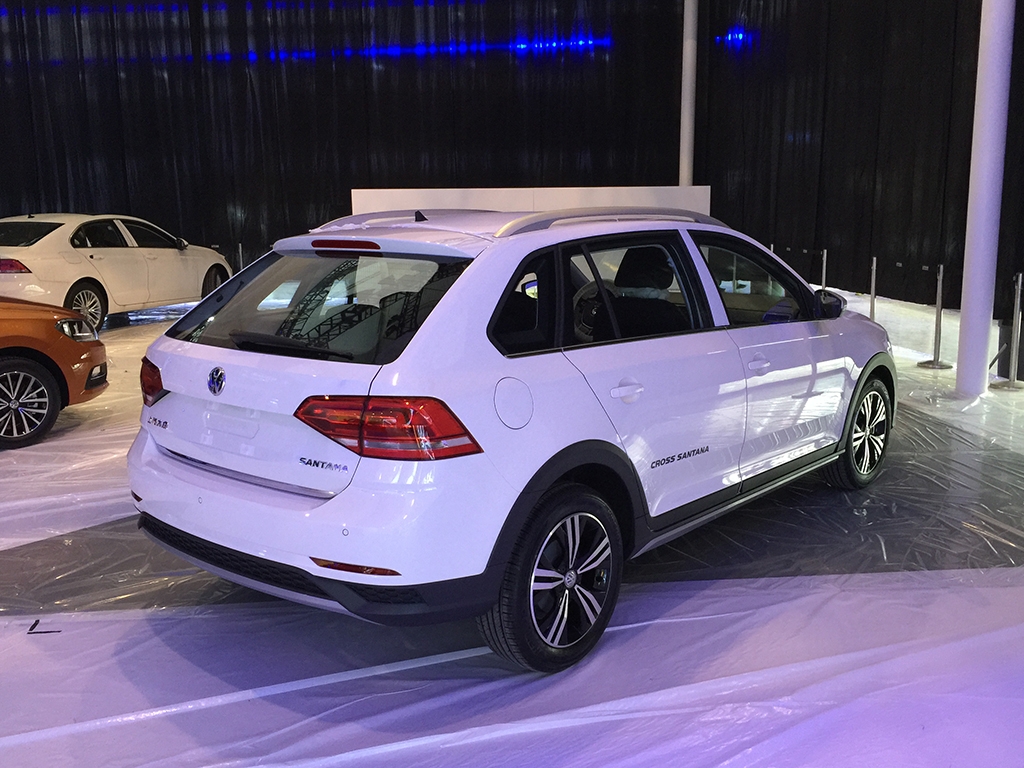 成都车展:大众Cross桑塔纳