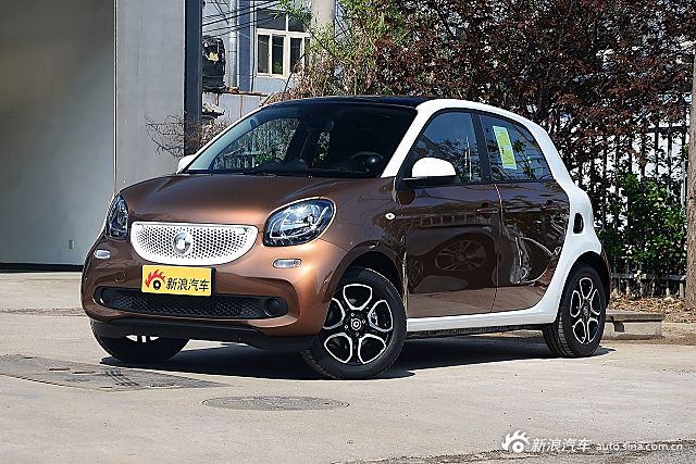 新车展厅：到店实拍新款smart forfour