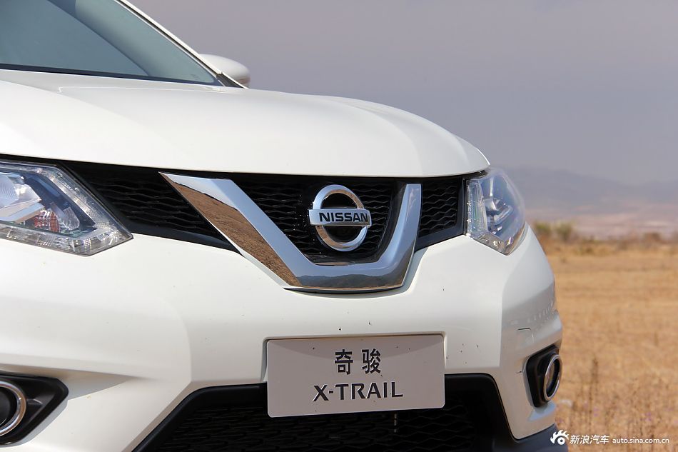 帕拉丁和奇骏外观图片对比哪个好_帕拉丁和奇