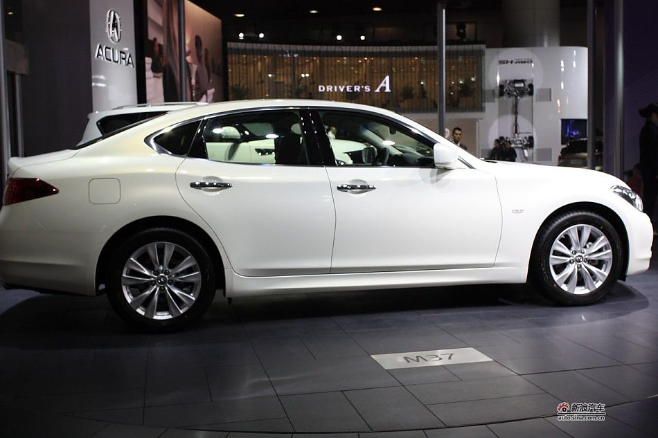 英菲尼迪M37_英菲尼迪M车展图图片