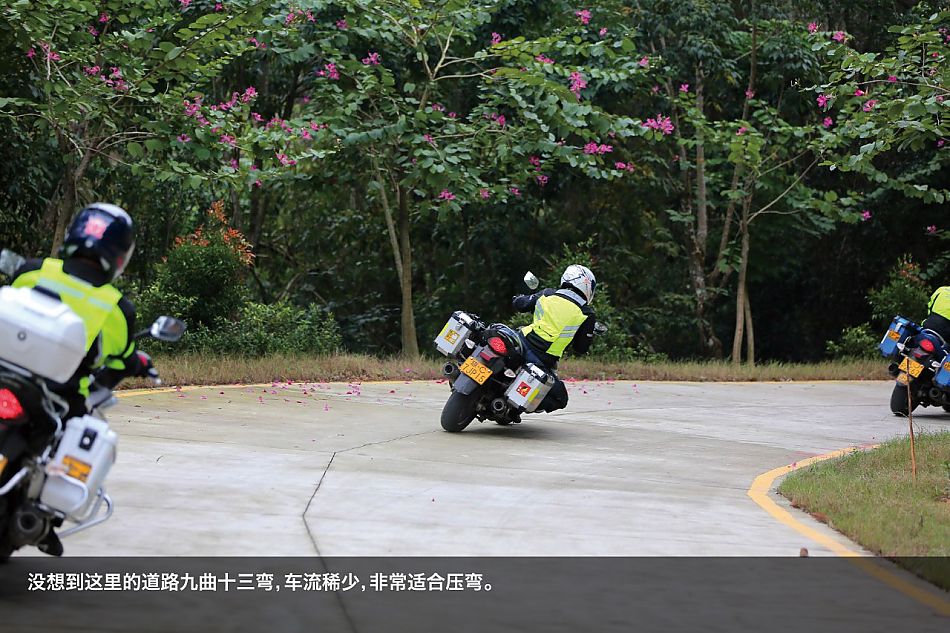 豪爵骊驰自由之旅组图三:五指山和三亚