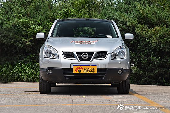 2015款逍客2.0L两驱CVT XV酷雷