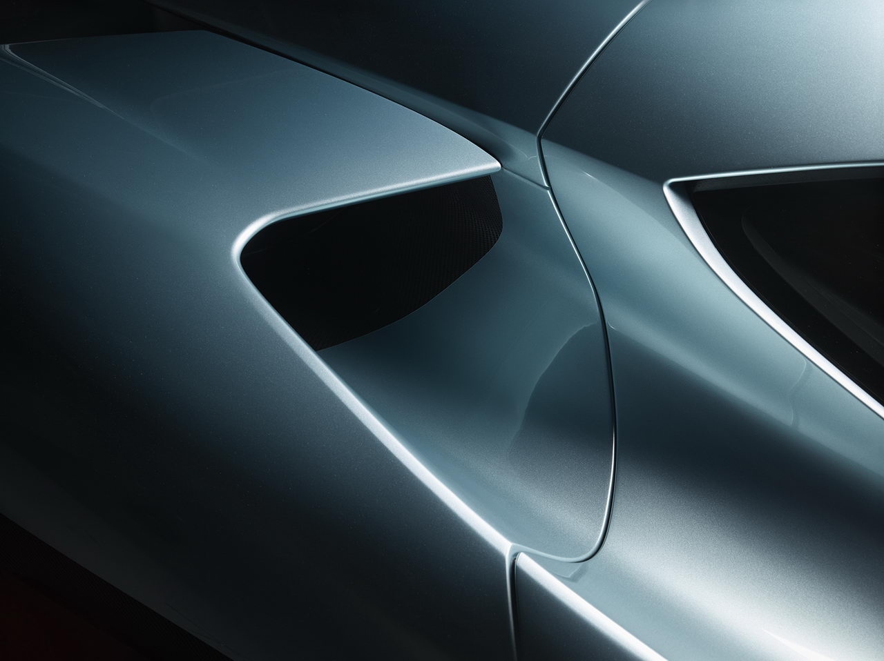 自主发布最快电动超跑 特斯拉直接被干掉