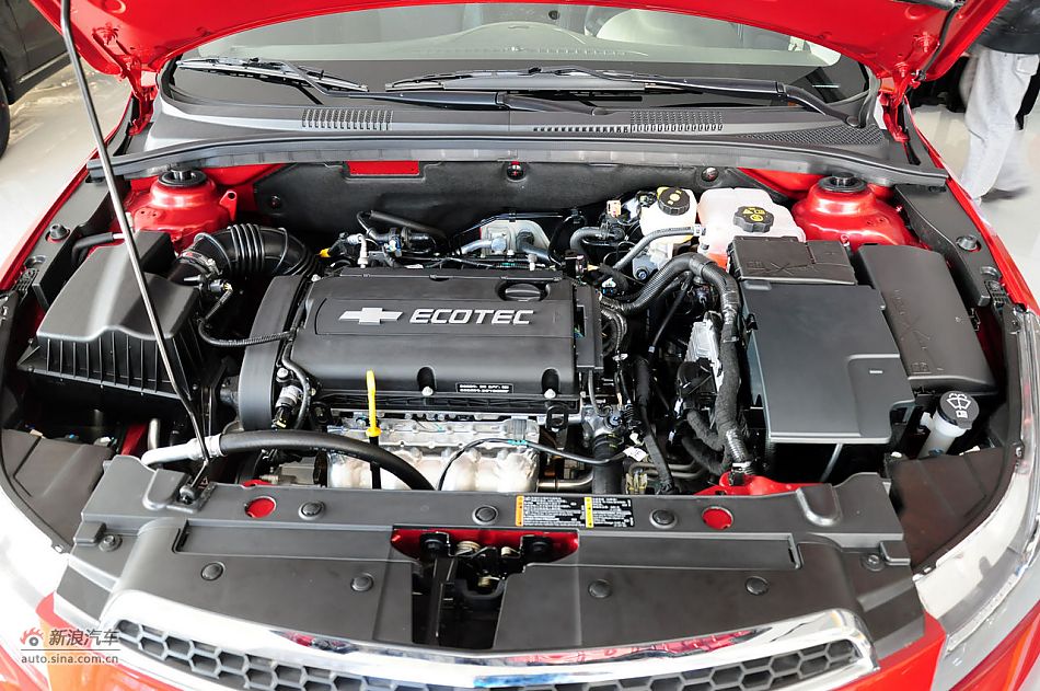 2012款科鲁兹实拍_科鲁兹底盘图片12379741