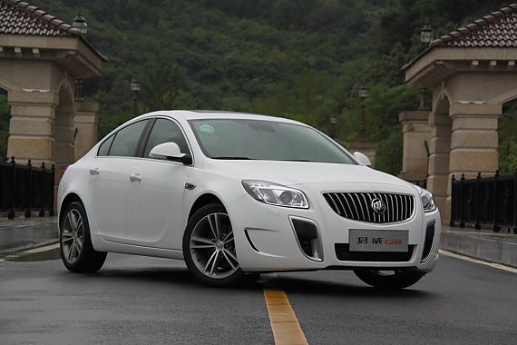 上海地区别克君威GS最高优惠2.6万元