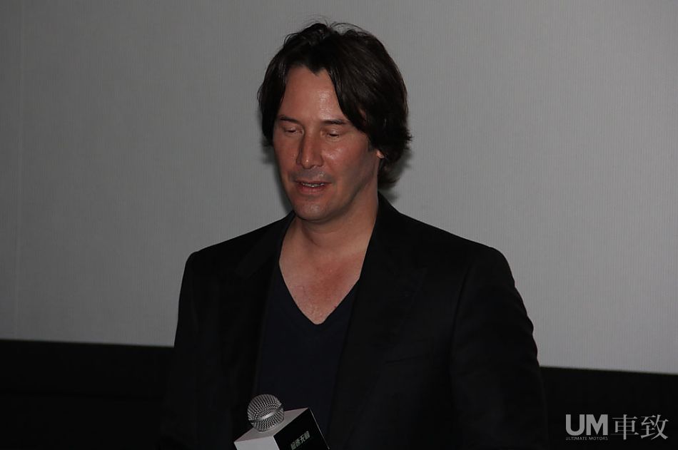 基努李维斯亮相大众跑车项目《极速无间》首映