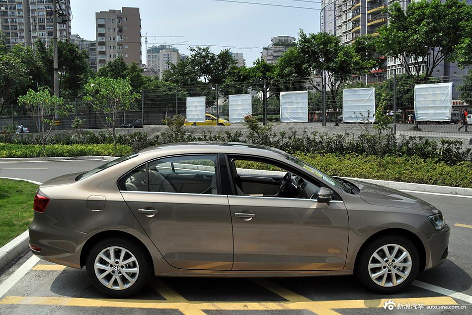 2012款速腾1.4t自动豪华型