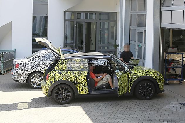 回归传统 2014 MINI Cooper内饰谍照首曝