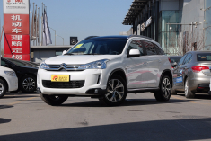 新浪汽车高清实拍C4 Aircross
