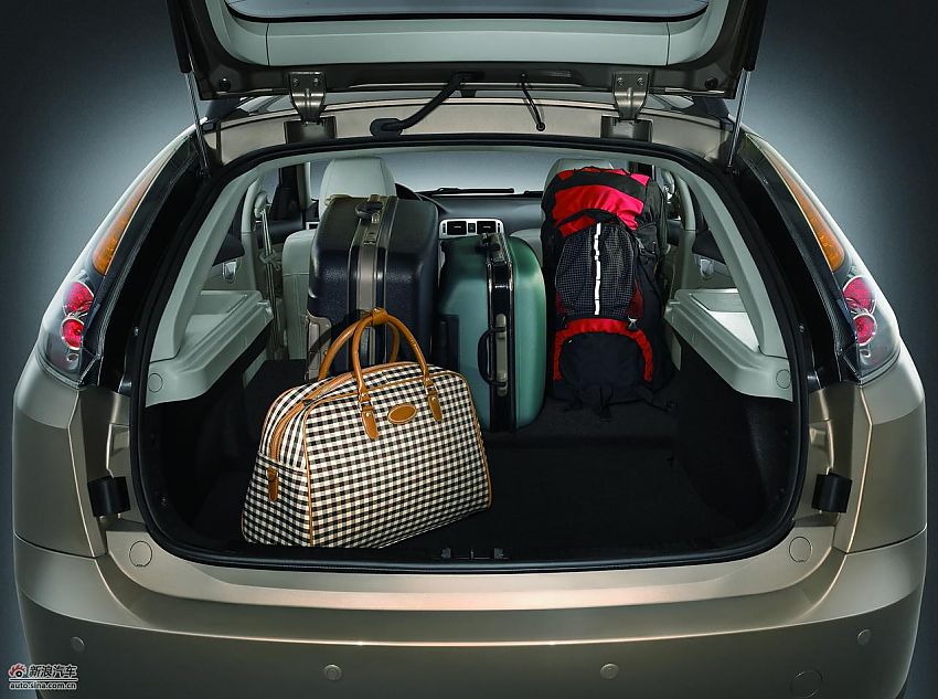 志翔两厢内饰资料图_cx30官方图图片260104_