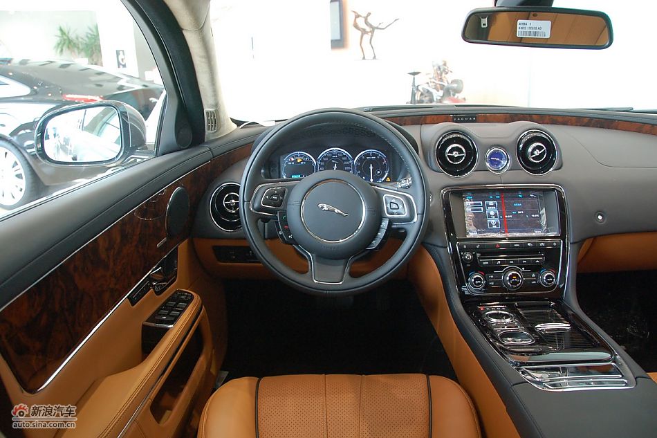 图片说明:2010款捷豹xj5