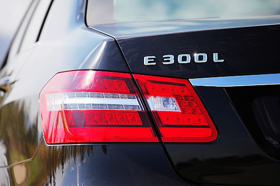 【2010款奔驰E300L时尚型尊贵版-2010款奔驰