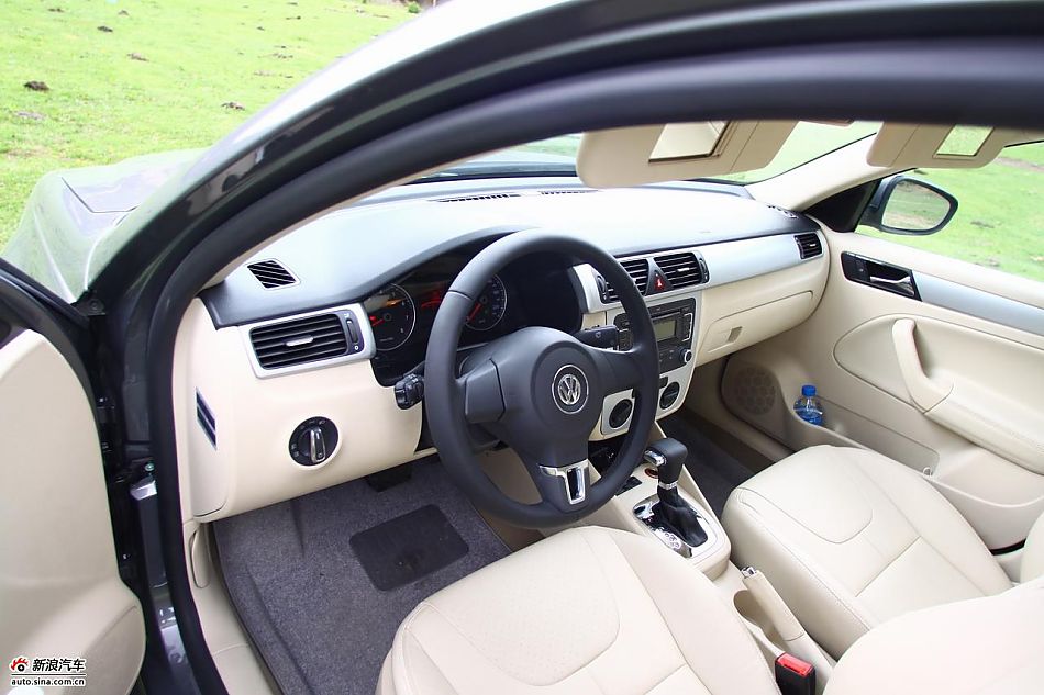 2011款宝来试驾_新宝来内饰图片_汽车图库