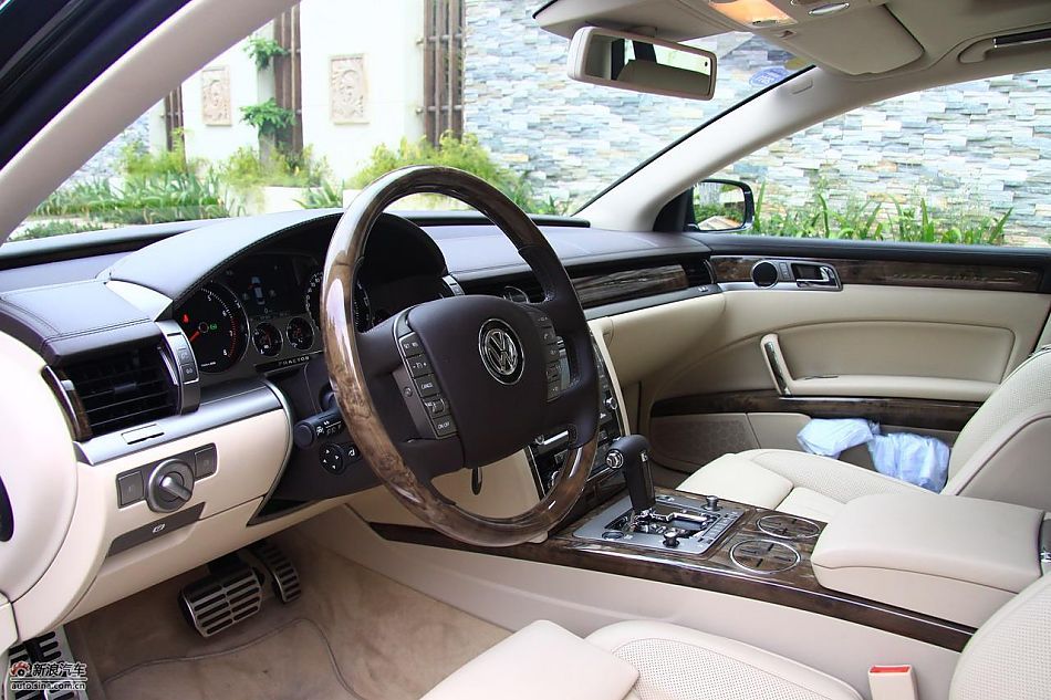 大众新辉腾内饰实拍图_辉腾内饰图片262906_
