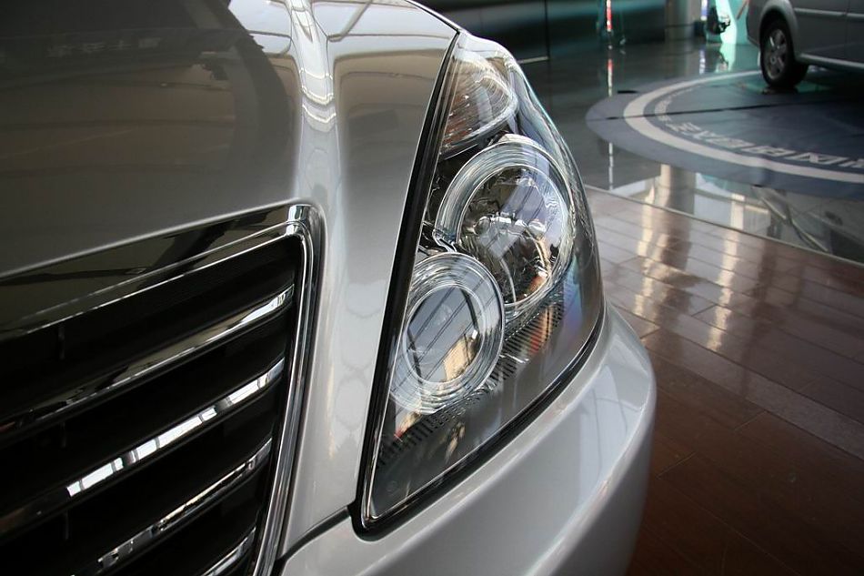 用GL8陆尊前大灯_别克GL8细节图片<em>54271</em>_汽