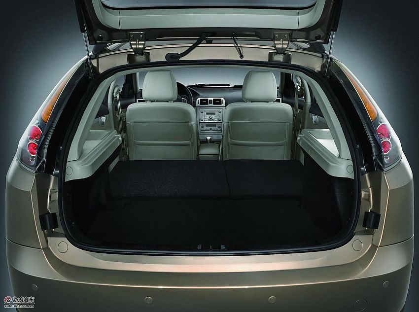 志翔两厢内饰资料图_cx30官方图图片260108_