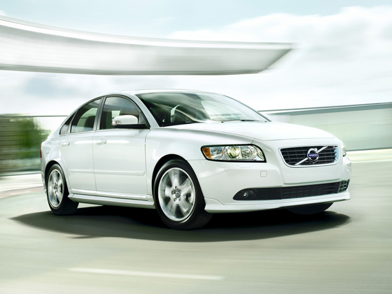 沃尔沃S40现金优惠5.82万 购车另送礼包