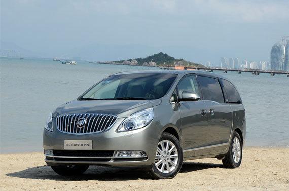 别克GL8商务车全系直降1万元 现车供应