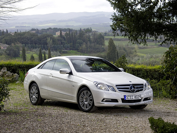 奔驰E级享免费保养套餐 日供仅需274元