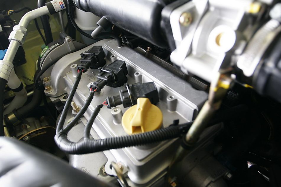 奇瑞QQ3发动机_QQ3底盘图片34988_汽车图