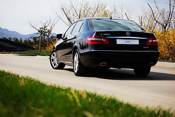 【2010款奔驰E300L时尚型尊贵版报价_论坛_