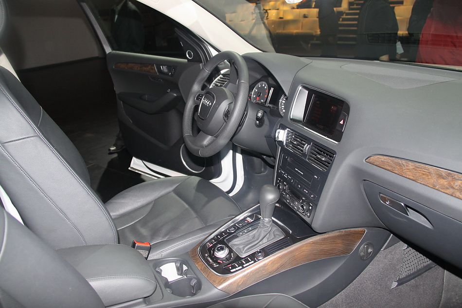 国产Q5内饰图片_奥迪Q5内饰图片230781_汽