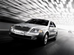 荣威550与速腾明锐卡罗拉对比