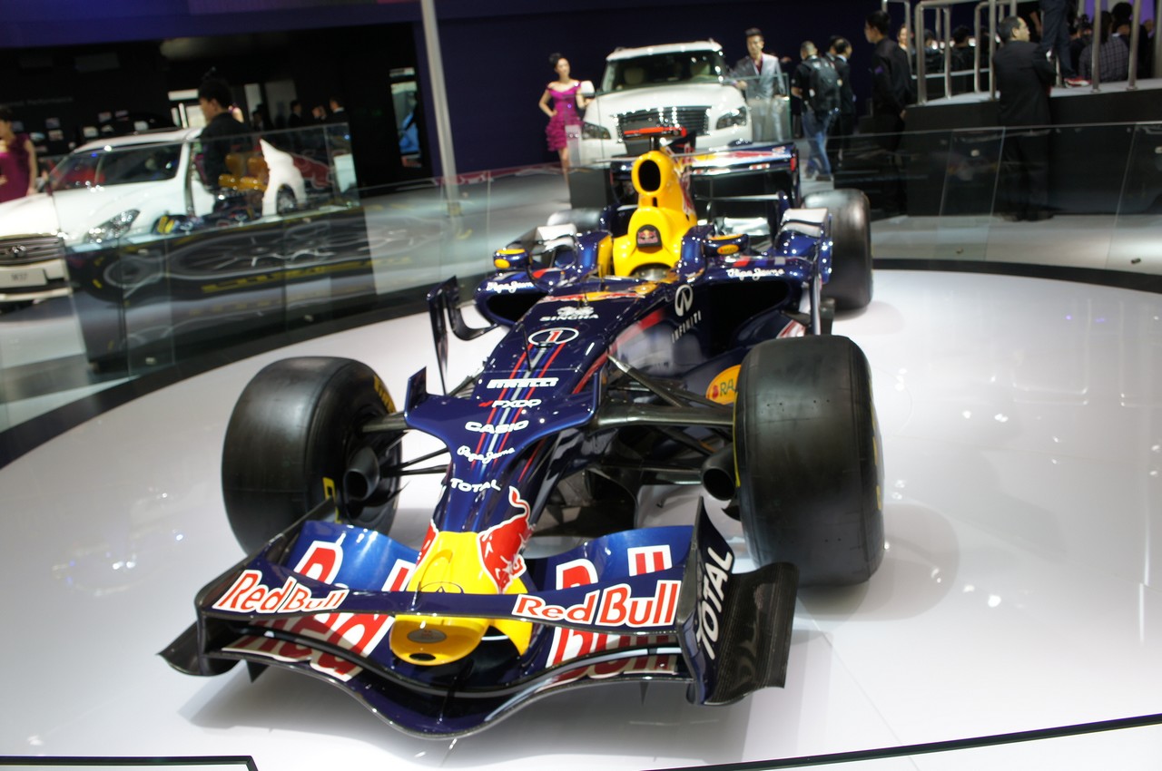 【最新】郑州英菲尼迪F1赛车报价_郑州英菲尼