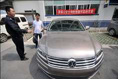 笨贼有眼不识百万豪车 以6万销赃被擒获