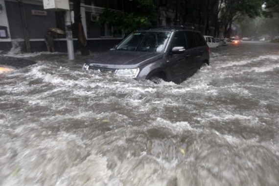 大雨洗礼过后 汽车养护要注意防“气虚”
