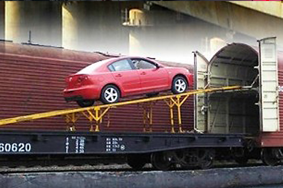 汽车坐火车就是不堵车 黄金周出行新方案