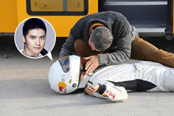 田亮晒自拍回应车祸受伤:小意外求不放大