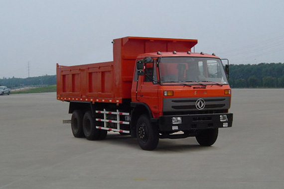 男子驾车撞死执法协管员 曾称撞死拖车者