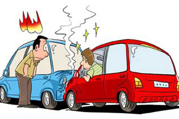 男子开车打喷嚏出车祸赔偿上千块