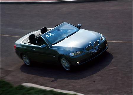 ����330i