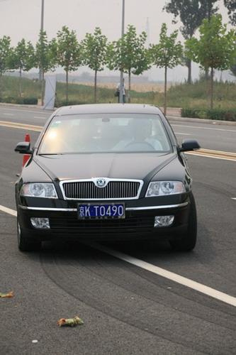 斯柯达明锐1.8T内饰图片