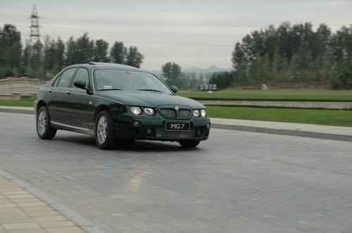 2.5升V6发动机