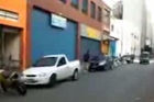 视频：实拍惊险汽车停车过程