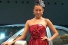 视频：08广州车展最高价码女模走秀内幕