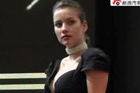 视频：2009上海车展-名爵黑裙模特