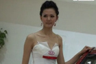 视频：2009上海车展-美女车模10