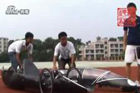 视频：大学生手工造概念车 25毫升油可跑8千米