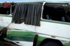 视频：阿富汗公交车躲避汽车侧翻致50余人死伤