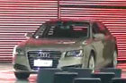 视频：2010广州车展奥迪古董车配合新A8L发布