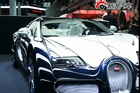 视频：瓷漆版布加迪威航亮相2011法兰克福车展